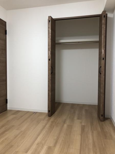 ガーデンハウス南1条通の洋室画像