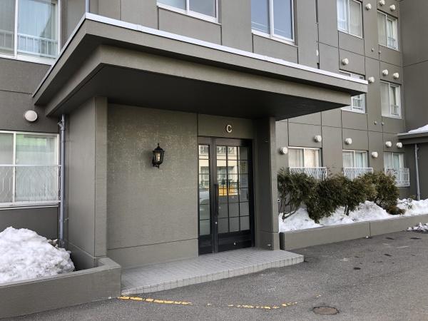 ハウスオブリザ伏古のエントランス画像