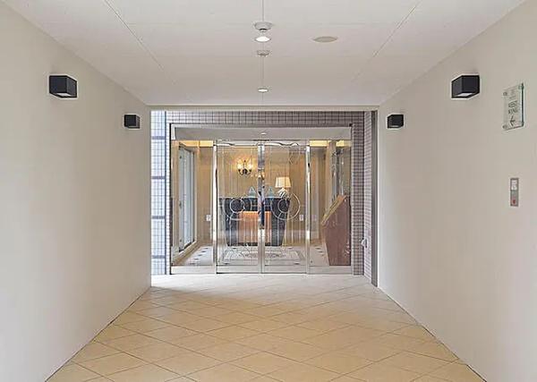 グランファーレ札幌山鼻レガリアウエストウイングのエントランス画像