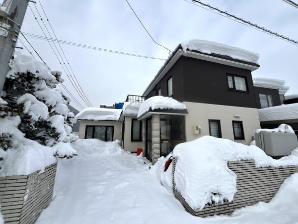 八軒9西10・戸建の玄関画像