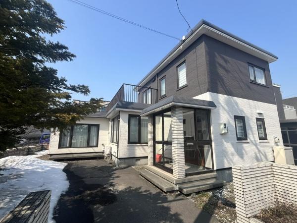 八軒9西10・戸建の駐車場画像