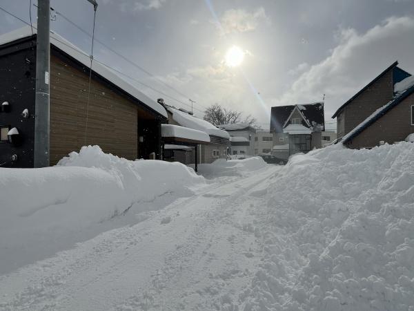 東茨戸2-3・戸建の前面道路含む現地写真画像