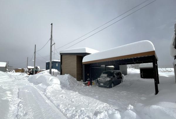 東茨戸2-3・戸建の前面道路含む現地写真画像