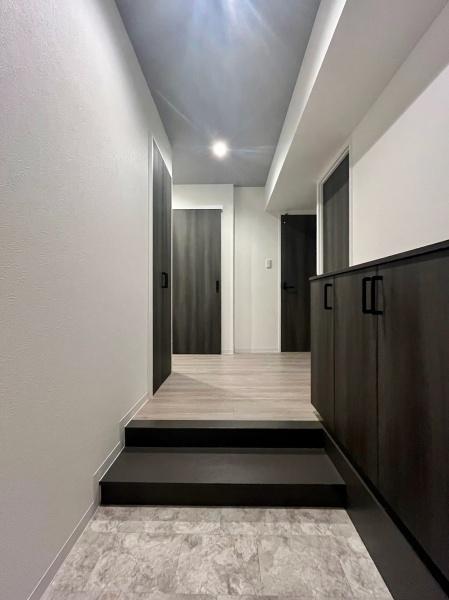 エクセルシオール南郷南の玄関画像