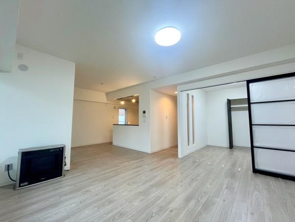 エクセルシオール南郷南のリビング画像