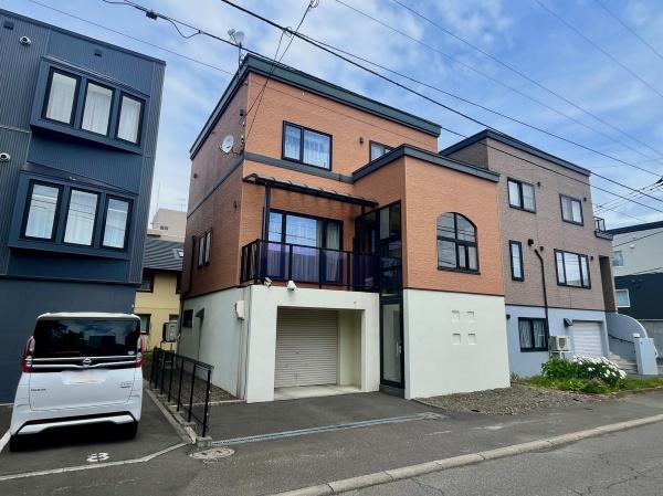 月寒東3条6丁目・戸建の前面道路含む現地写真画像