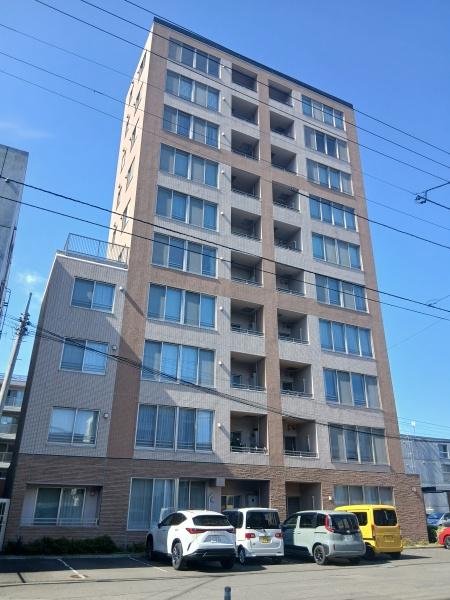 ゼファー静修学園前の外観画像