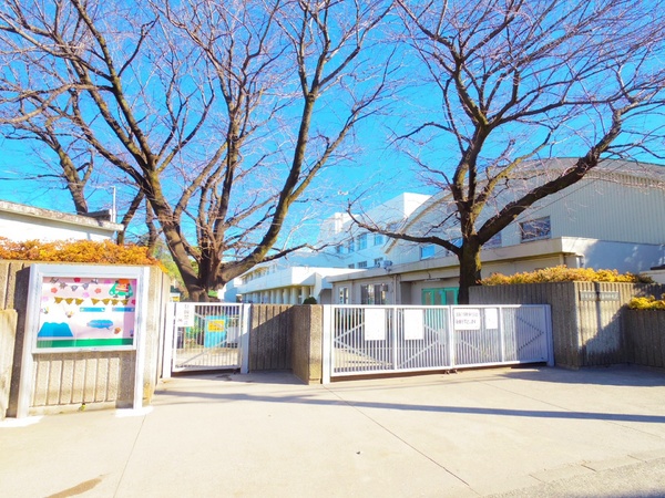小平市上水本町１丁目の新築一戸建の小学校画像