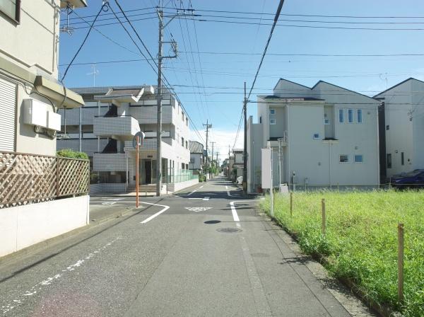 小平市学園西町３丁目の土地の前面道路含む現地写真画像