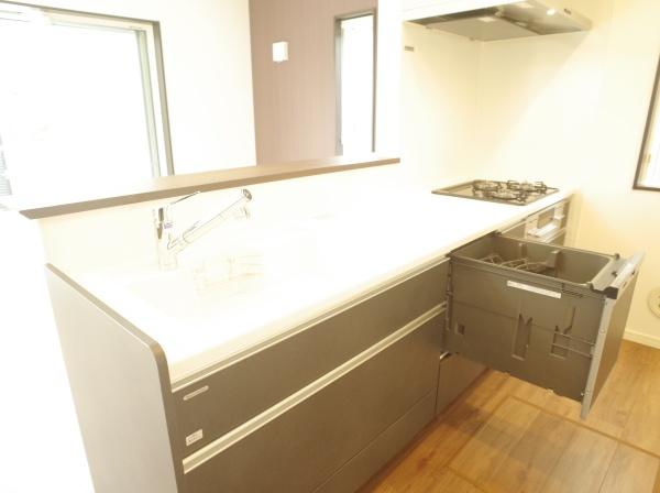 小平市上水新町３丁目の中古一戸建のキッチン画像