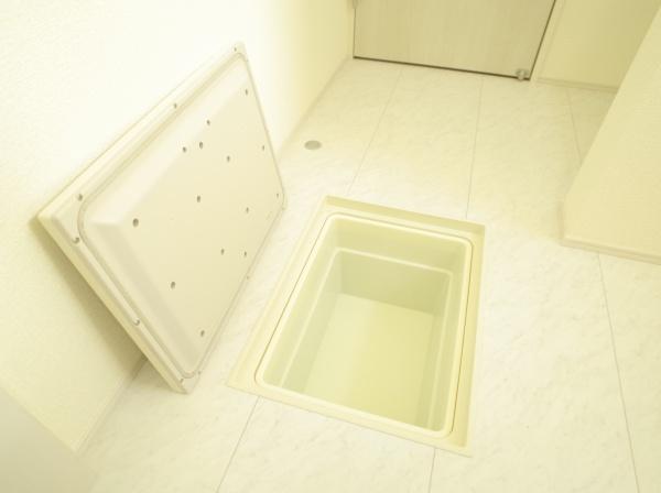 小平市学園西町２丁目の新築一戸建の洗面台・洗面所画像