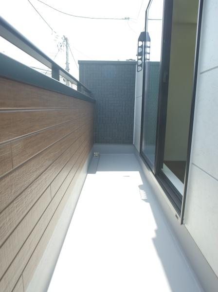 小平市学園西町２丁目の新築一戸建のバルコニー画像
