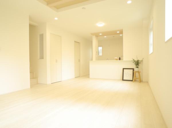 東村山市富士見町３丁目の新築一戸建のリビング画像