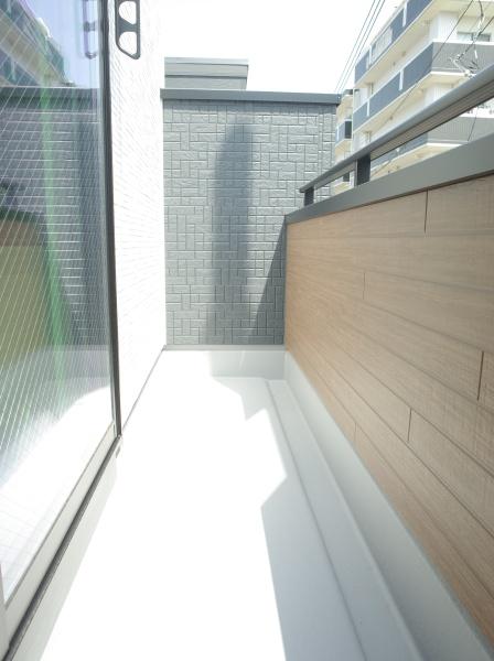 小平市小川東町５丁目の新築一戸建のバルコニー画像