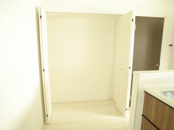 小平市仲町の新築一戸建のキッチン画像