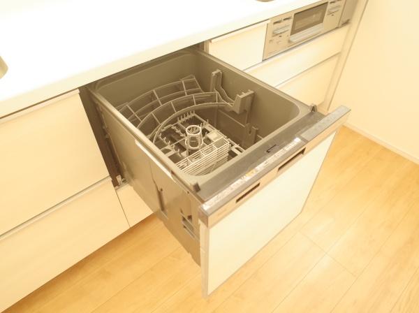 小平市小川東町の新築一戸建のキッチン画像