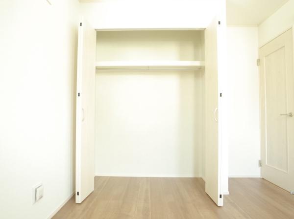 小平市学園西町２丁目の新築一戸建の収納画像