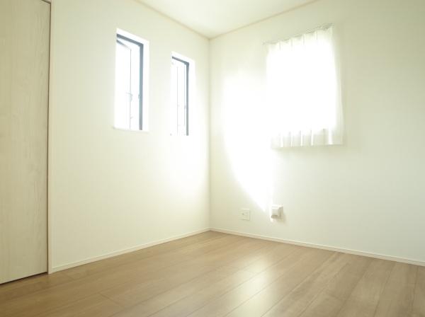 小平市学園西町２丁目の新築一戸建の洋室画像