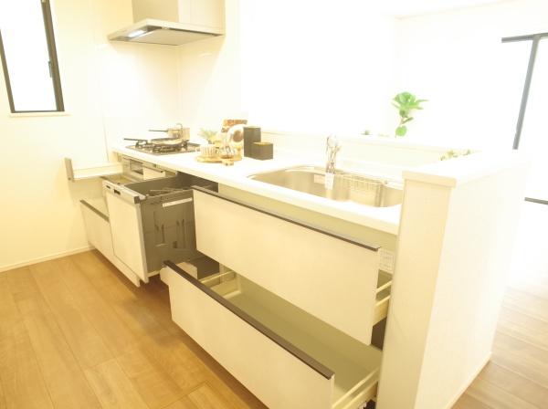 小平市学園西町２丁目の新築一戸建のキッチン画像