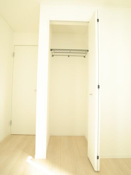 小平市上水新町２丁目の新築一戸建の収納画像