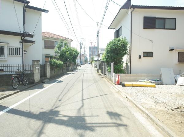 小平市小川西町３丁目の新築一戸建の前面道路含む現地写真画像