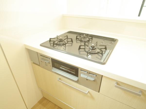 小平市小川西町５丁目の新築一戸建のキッチン画像
