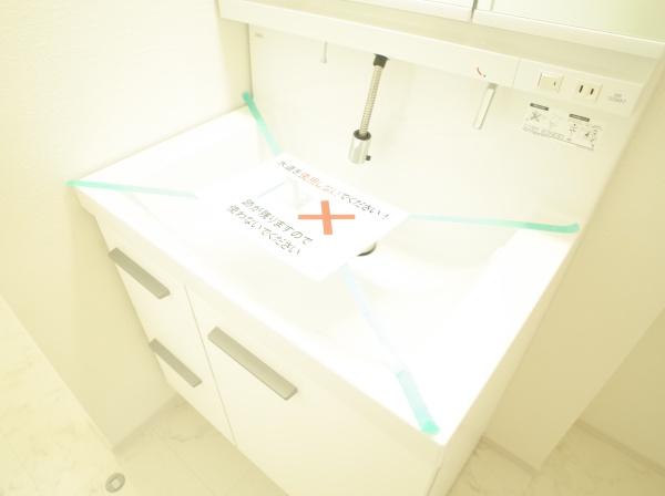小平市小川西町５丁目の新築一戸建の洗面台・洗面所画像