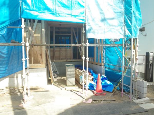 小平市小川西町５丁目の新築一戸建の駐車場画像