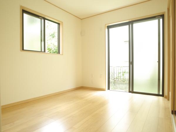 小平市上水新町３丁目の新築一戸建の洋室画像