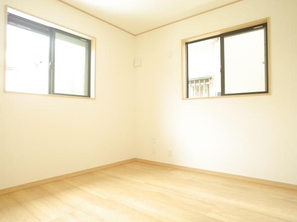 小平市上水新町３丁目の新築一戸建の洋室画像
