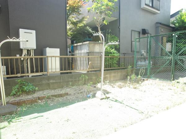 センチュリー小平の庭画像