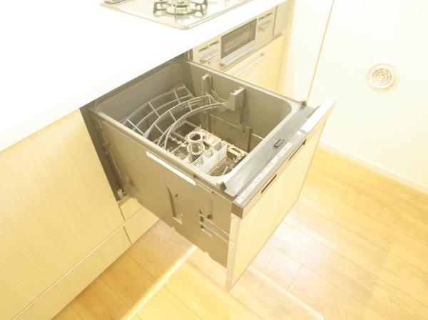 小平市仲町の新築一戸建のキッチン画像