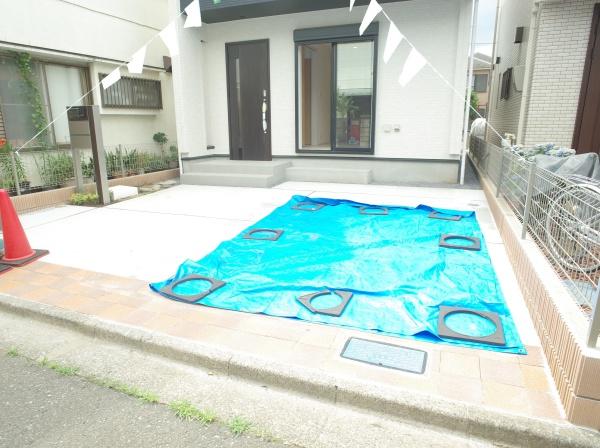 東大和市新堀２丁目の新築一戸建の駐車場画像
