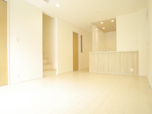 東大和市新堀２丁目の新築一戸建のリビング画像