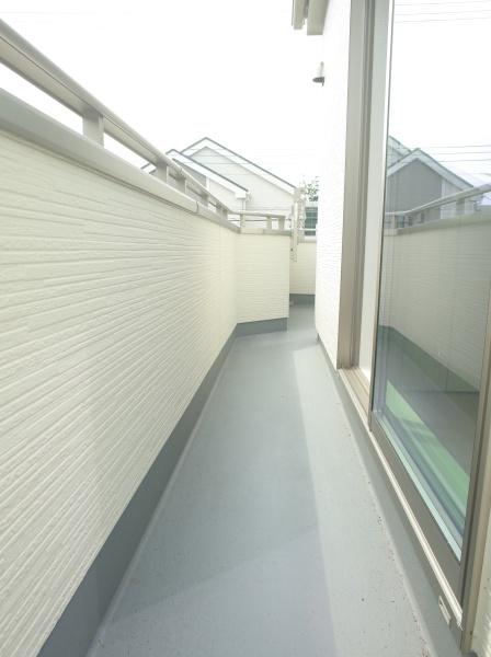 小平市上水新町２丁目の新築一戸建のバルコニー画像
