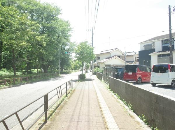東村山市富士見町５丁目の土地の前面道路含む現地写真画像