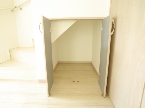 小平市小川西町５丁目の新築一戸建の収納画像