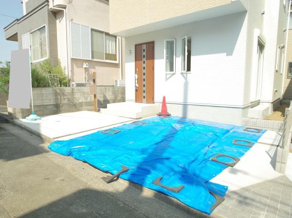 小平市小川西町５丁目の新築一戸建の駐車場画像