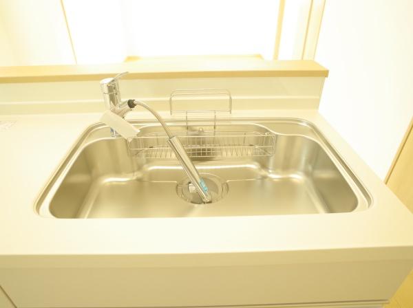 小平市小川西町５丁目の新築一戸建のキッチン画像