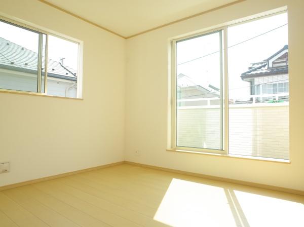 小平市小川西町５丁目の新築一戸建の洋室画像