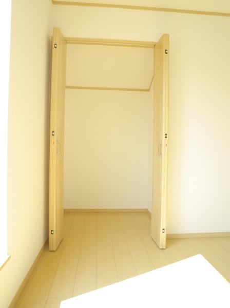 小平市小川西町５丁目の新築一戸建の収納画像