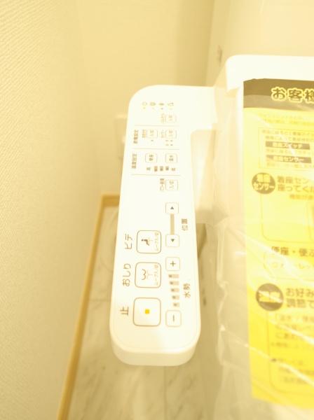 小平市小川西町５丁目の新築一戸建のトイレ画像