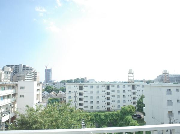 シャルマンコーポ東村山の現地からの眺望画像