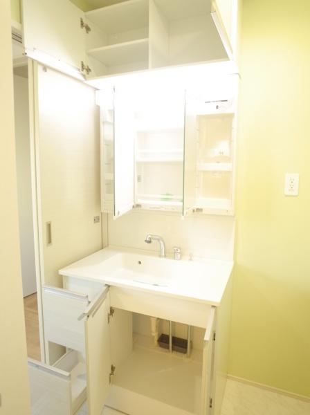 小平市学園西町２丁目の新築一戸建の洗面台・洗面所画像