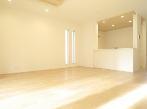 小平市学園西町２丁目の新築一戸建のリビング画像