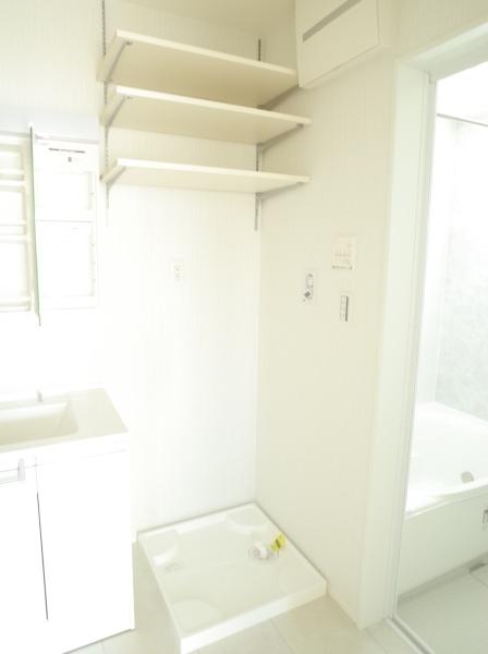 小平市仲町の新築一戸建の洗面台・洗面所画像