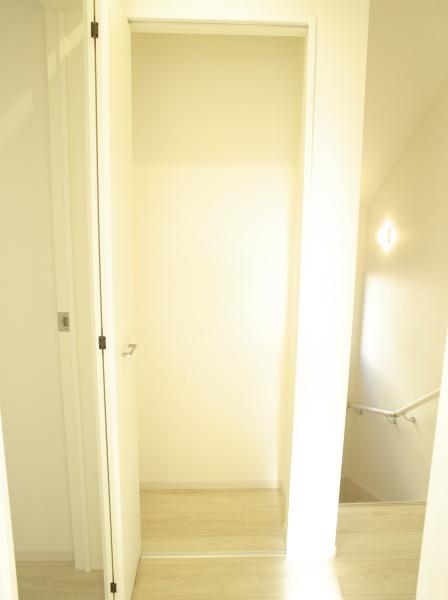 小平市上水新町2丁目の新築一戸建の収納画像