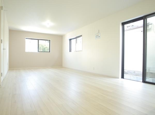 小平市上水新町2丁目の新築一戸建のリビング画像