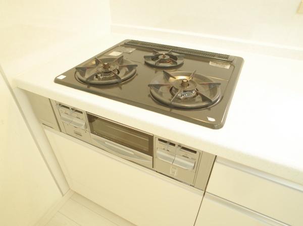 東村山市富士見町2丁目の中古一戸建のキッチン画像