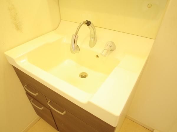 東村山市富士見町2丁目の中古一戸建の洗面台・洗面所画像